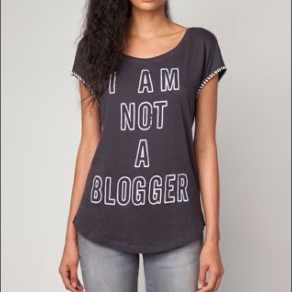 Bershka I Am Not A Blogger T-shirt